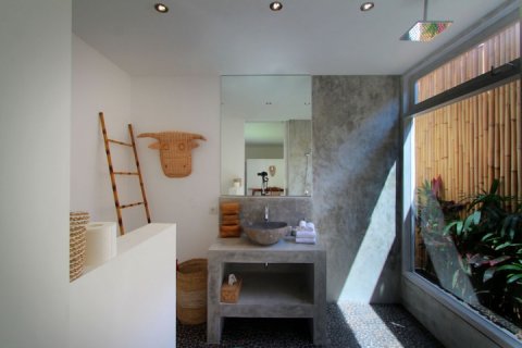 4 bedrooms Villa in Seminyak, Badung, Indonesia No. 1462 17