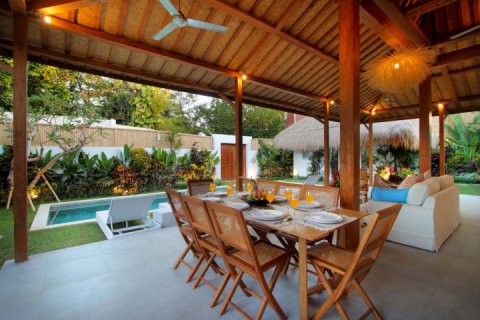 4 bedrooms Villa in Seminyak, Badung, Indonesia No. 1462 4