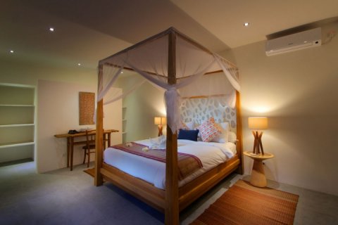 4 bedrooms Villa in Seminyak, Badung, Indonesia No. 1462 16