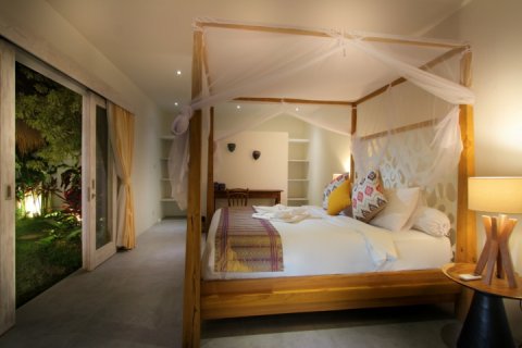 4 bedrooms Villa in Seminyak, Badung, Indonesia No. 1459 13