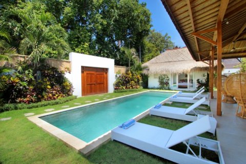 4 bedrooms Villa in Seminyak, Badung, Indonesia No. 1459 8