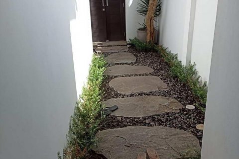 2 bedrooms Villa in Jimbaran, Badung, Indonesia No. 7611 12