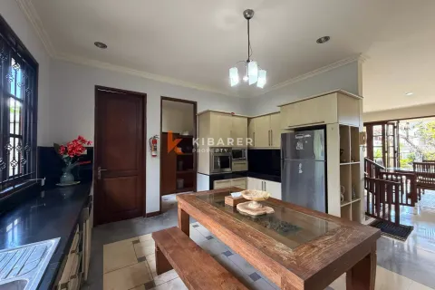 3 bedrooms Villa in Jimbaran, Badung, Indonesia No. 11740 24