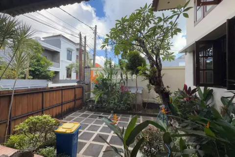 3 bedrooms Villa in Jimbaran, Badung, Indonesia No. 11740 30