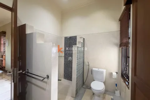 3 bedrooms Villa in Jimbaran, Badung, Indonesia No. 11740 16