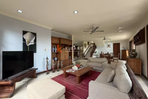 3 bedrooms Villa in Jimbaran, Badung, Indonesia No. 11740 26