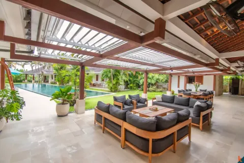 5 bedrooms Villa in Tibubeneng, Badung, Indonesia No. 10554 14