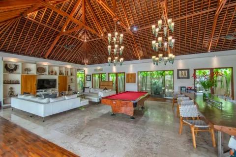 5 bedrooms Villa in Tibubeneng, Badung, Indonesia No. 10554 17