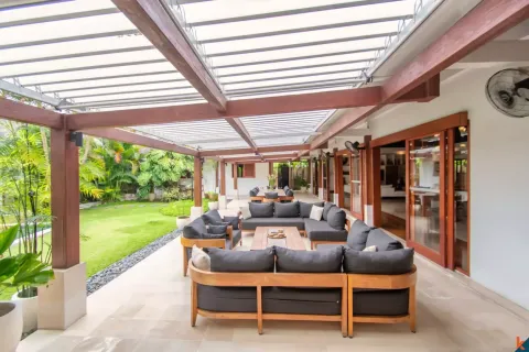 5 bedrooms Villa in Tibubeneng, Badung, Indonesia No. 10554 13