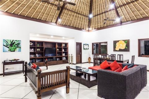 Вилла с 3 спальнями в Seminyak, Бадунг, Индонезия № 1115 5