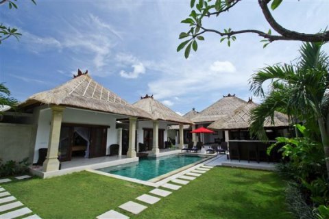 Вилла с 3 спальнями в Seminyak, Бадунг, Индонезия № 1115 6