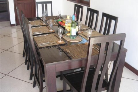 Вилла с 3 спальнями в Seminyak, Бадунг, Индонезия № 1115 16