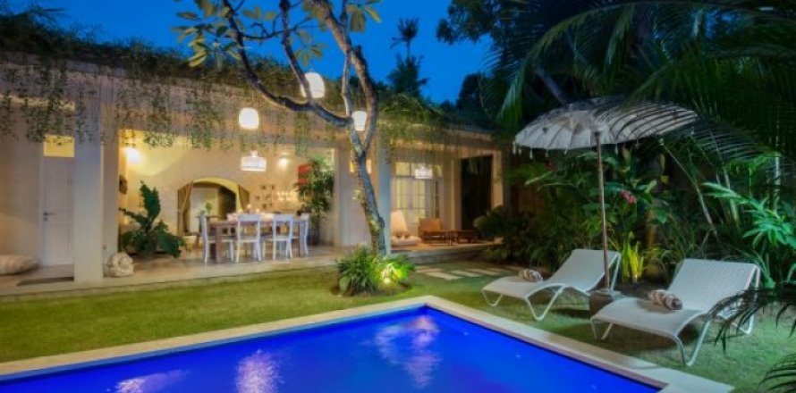 Вилла с 4 спальнями в Seminyak, Бадунг, Индонезия № 1121