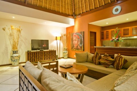 3 bedrooms Villa in Seminyak, Badung, Indonesia No. 1116 16