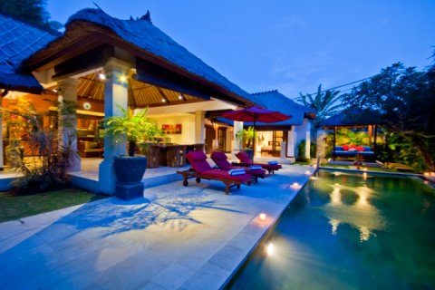 3 bedrooms Villa in Seminyak, Badung, Indonesia No. 1116 11