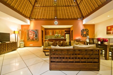 3 bedrooms Villa in Seminyak, Badung, Indonesia No. 1116 17