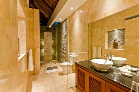 3 bedrooms Villa in Seminyak, Badung, Indonesia No. 1116 7