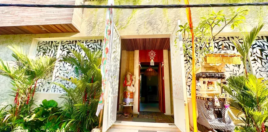 5 bedrooms Villa in Pererenan, Mengwi, Badung, Indonesia No. 10871
