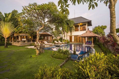 3 bedrooms Villa in Canggu, Badung, Indonesia No. 1566 2