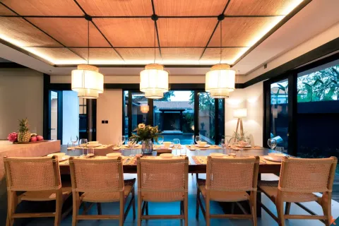 5 bedrooms Villa in Tibubeneng, Badung, Indonesia No. 10873 10