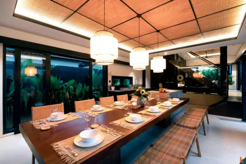 5 bedrooms Villa in Tibubeneng, Badung, Indonesia No. 10873 12