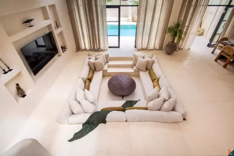 3 bedrooms Villa in South Kuta, Badung, Indonesia No. 10877 10