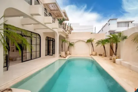 3 bedrooms Villa in South Kuta, Badung, Indonesia No. 10877 2