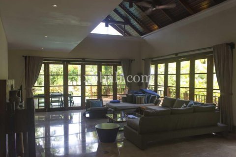 4 bedrooms Villa in South Kuta, Badung, Indonesia No. 7893 9