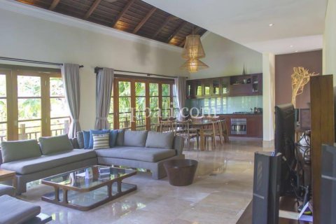 4 bedrooms Villa in South Kuta, Badung, Indonesia No. 7893 7