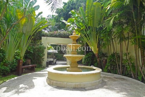 2 bedrooms Villa in South Kuta, Badung, Indonesia No. 7890 9