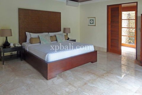2 bedrooms Villa in South Kuta, Badung, Indonesia No. 7890 5