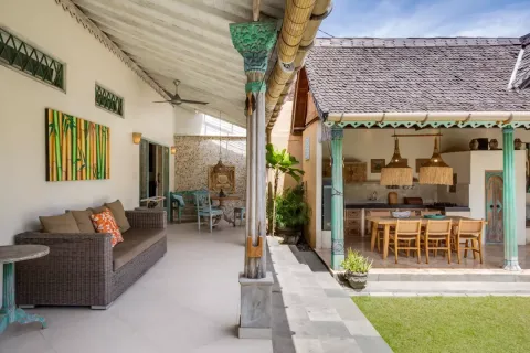 3 bedrooms Villa in Seminyak, Badung, Indonesia No. 10098 11