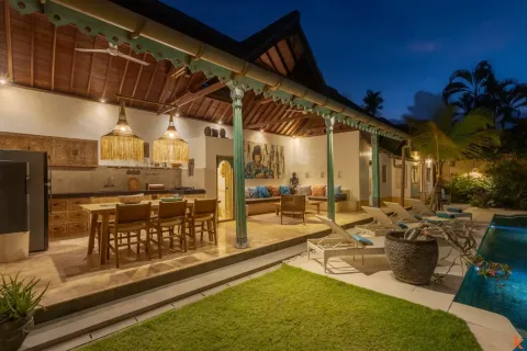 3 bedrooms Villa in Seminyak, Badung, Indonesia No. 10098 8