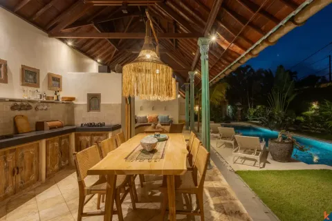 3 bedrooms Villa in Seminyak, Badung, Indonesia No. 10098 6