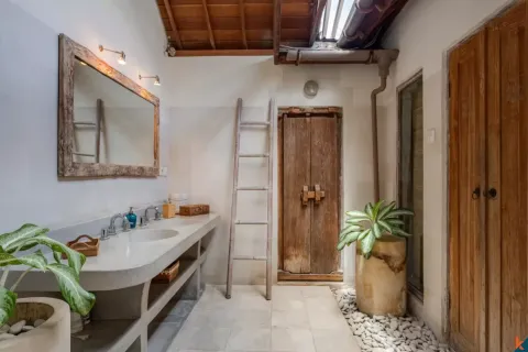 3 bedrooms Villa in Seminyak, Badung, Indonesia No. 10100 16