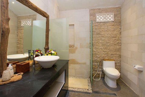Вилла с 5 спальнями в Seminyak, Бадунг, Индонезия № 1042 16