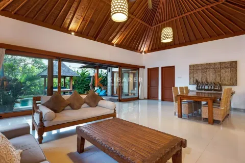 3 bedrooms Villa in Badung, Indonesia No. 12730 5