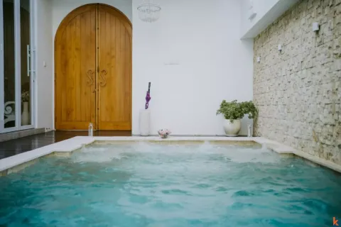 2 bedrooms Villa in Kerobokan, Badung, Indonesia No. 10558
