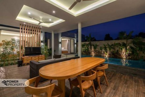 3 bedrooms Villa in Seminyak, Badung, Indonesia No. 9111 21