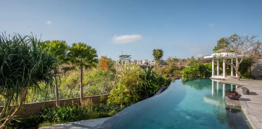 3 bedrooms Villa in Ungasan, Badung, Indonesia No. 12812