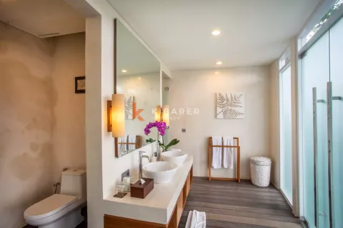 3 bedrooms Villa in Ungasan, Badung, Indonesia No. 12812 23