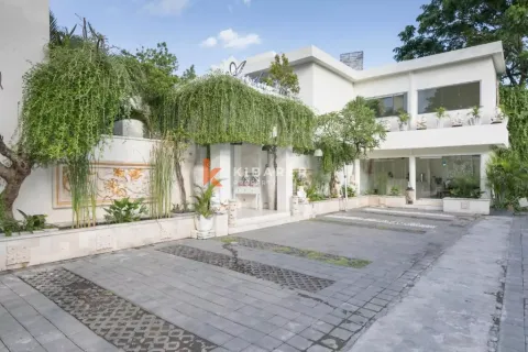 3 bedrooms Villa in Legian, Kuta, Badung, Indonesia No. 12813 15