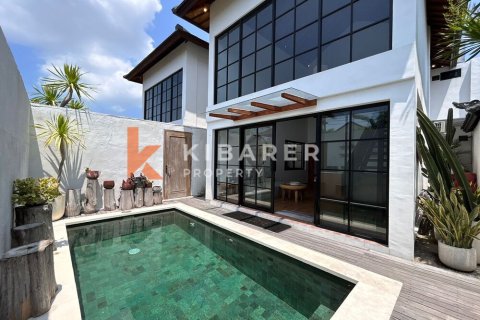 2 bedrooms Villa in Kerobokan, Badung, Indonesia No. 12341