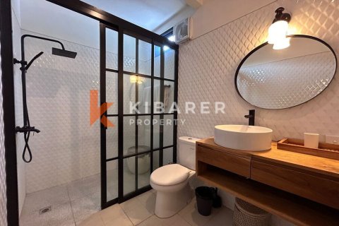 2 bedrooms Villa in Kerobokan, Badung, Indonesia No. 12341 23