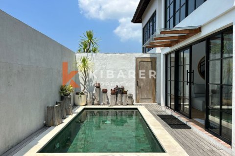 2 bedrooms Villa in Kerobokan, Badung, Indonesia No. 12341 2