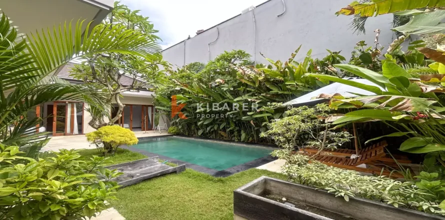 3 bedrooms Villa in Badung, Indonesia No. 12343