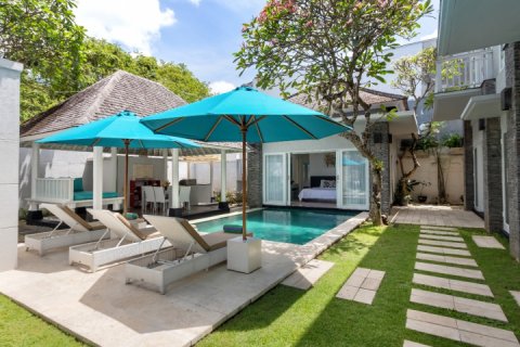 3 bedrooms Villa in Seminyak, Badung, Indonesia No. 7571 9