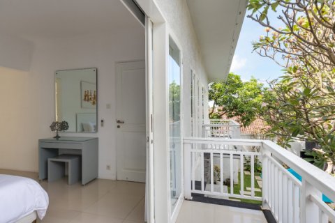 3 bedrooms Villa in Seminyak, Badung, Indonesia No. 7571 23