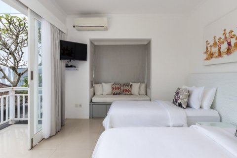 3 bedrooms Villa in Seminyak, Badung, Indonesia No. 7571 20