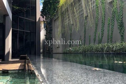 3 bedrooms Villa in South Kuta, Badung, Indonesia No. 7901 7